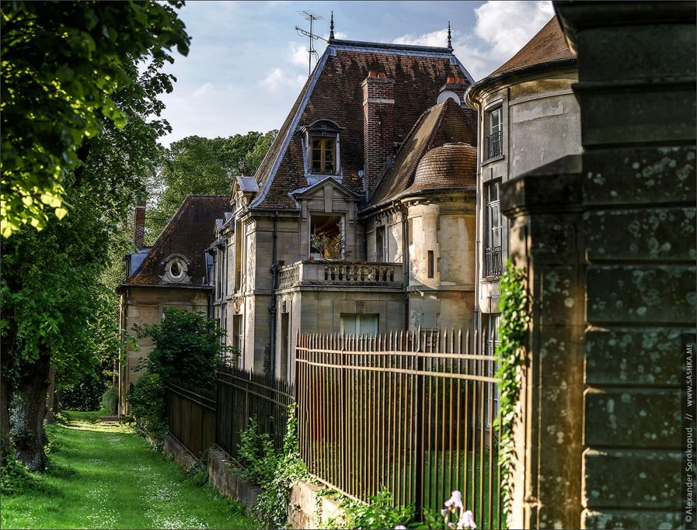 Paris around